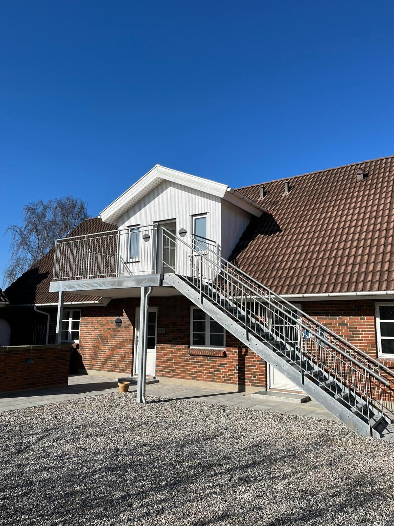 Go-Sleep Bredehus Aparthotel Bredsten  Eksteriør bilde